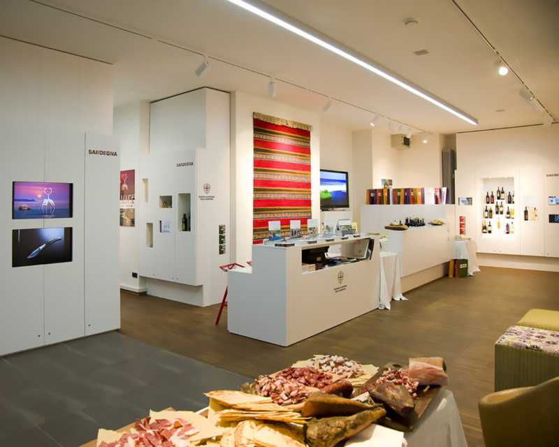 Evento inaugurale del Sardegna Store di Berlino organizzato dalla Eikon di Nuoro